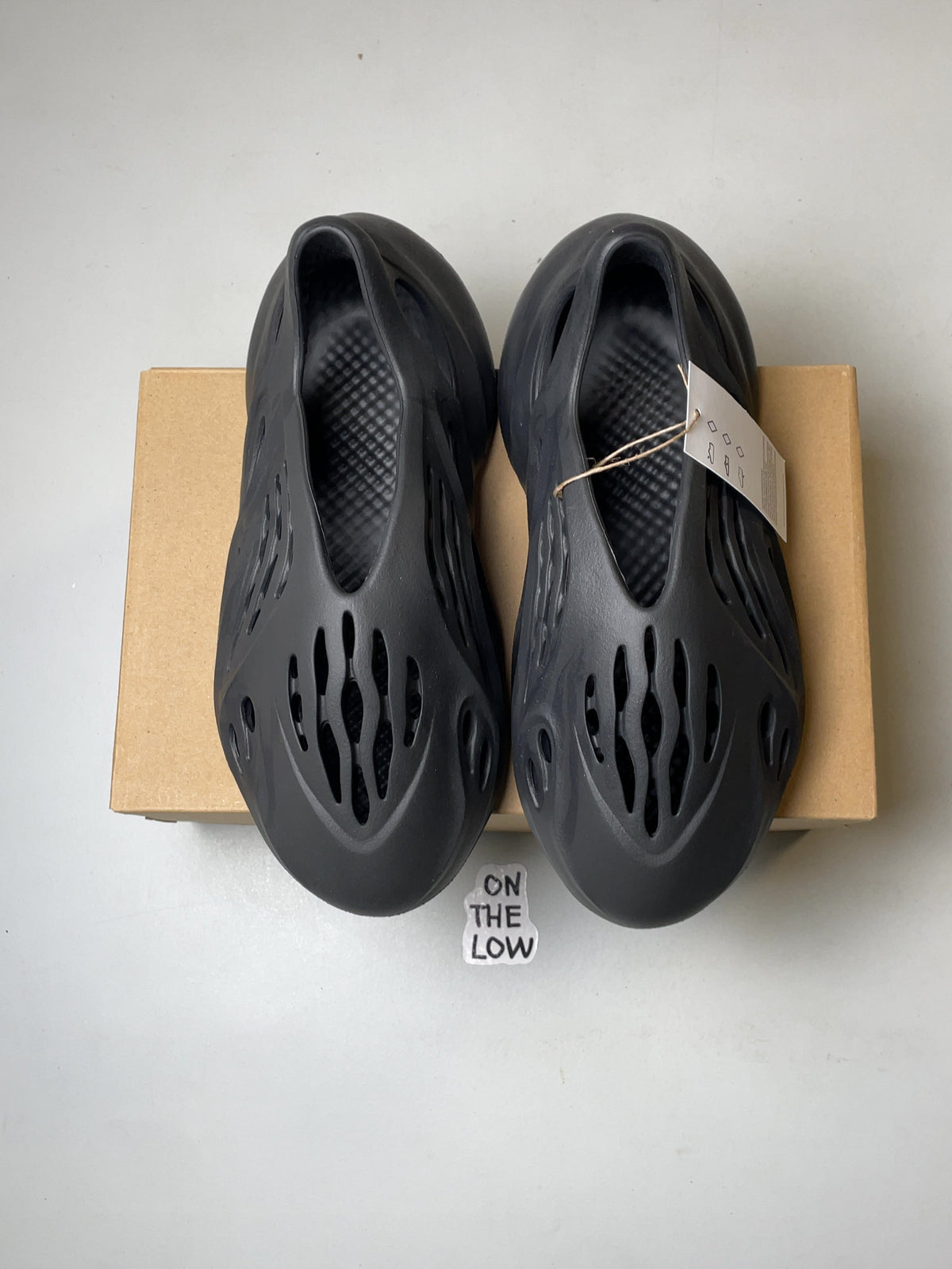 adidas Yeezy Foam RNR Onyx